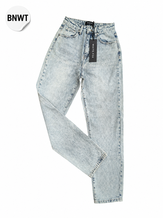 White Fox Light Wash High-Waisted Straight Leg Jeans
