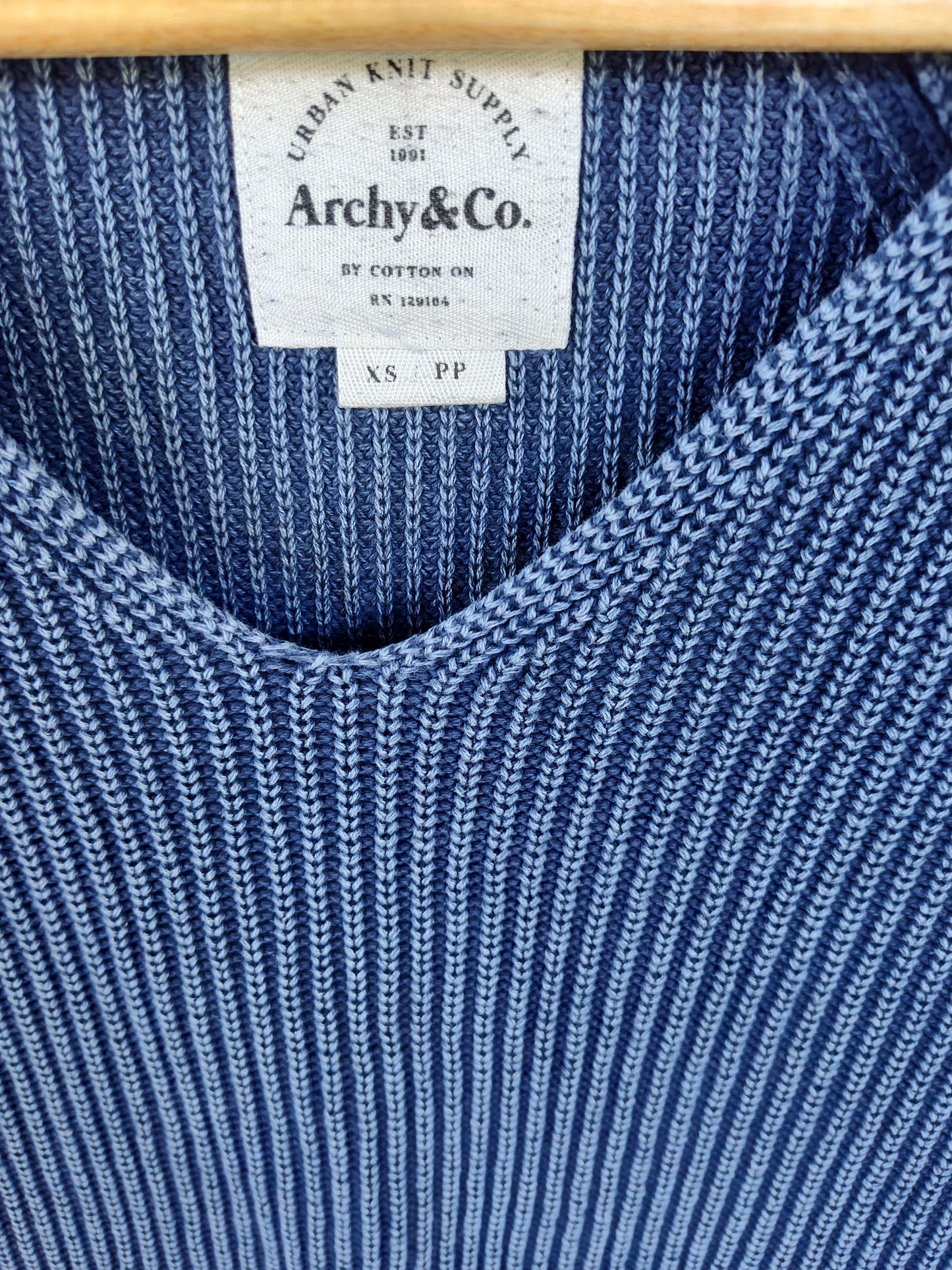 Blue V-Neck Ribbed Knit Jumper
