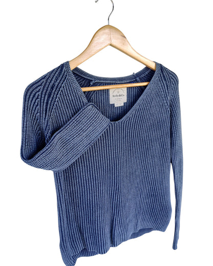 Blue V-Neck Ribbed Knit Jumper