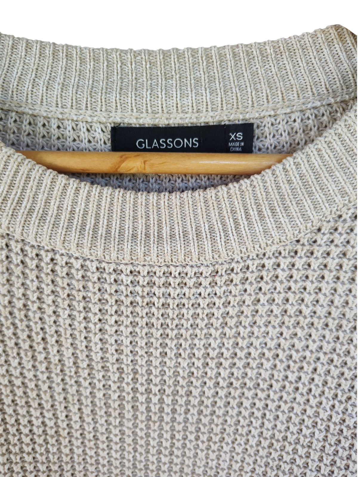 Soft beige open-knit cropped jumper